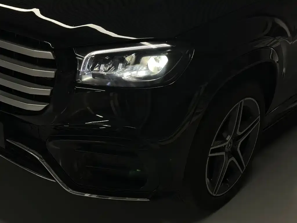 Mercedes-Benz GLS — фото 4