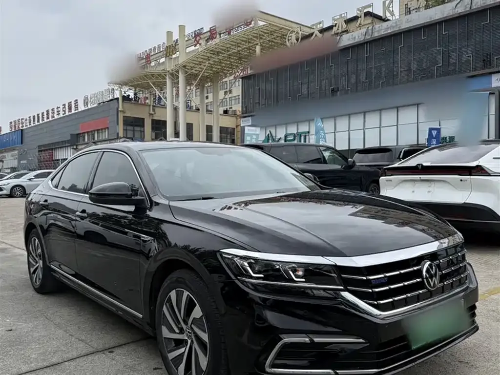 Volkswagen Passat New Energy — фото 6