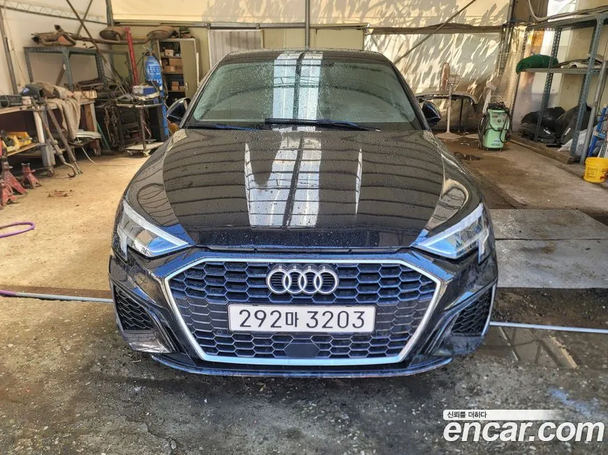 Audi A3 — фото 1