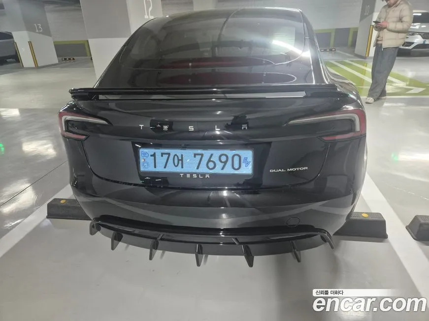 Tesla Model 3 — фото 2