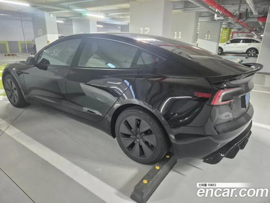 Tesla Model 3 — фото 3