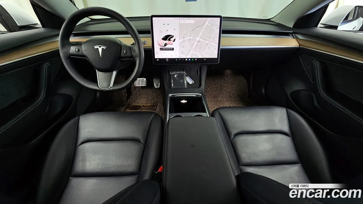 Tesla Model 3 — фото 7