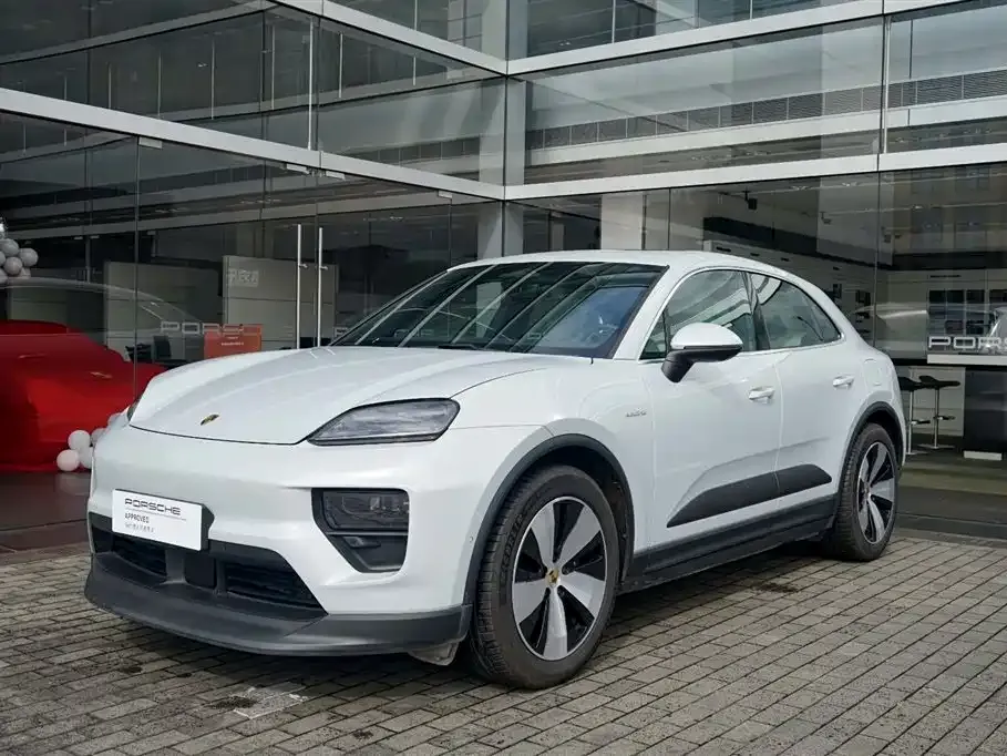 Porsche Macan EV — фото 1