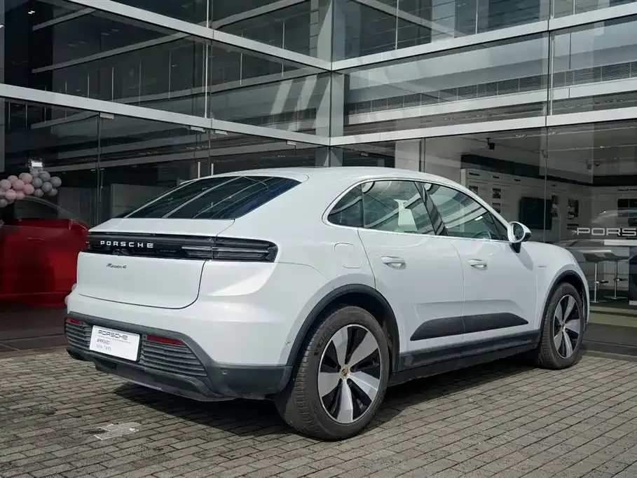 Porsche Macan EV — фото 7