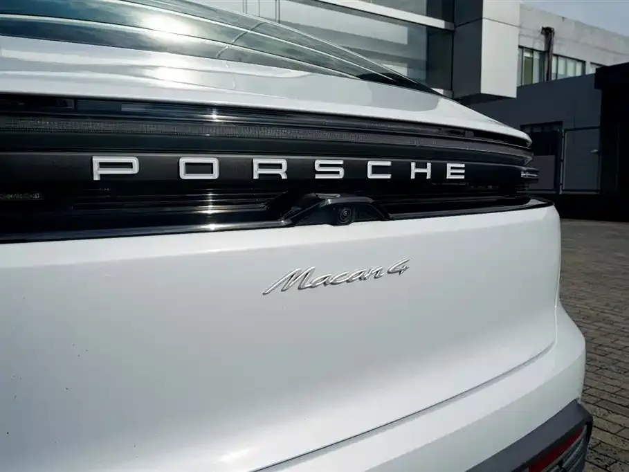 Porsche Macan EV — фото 8