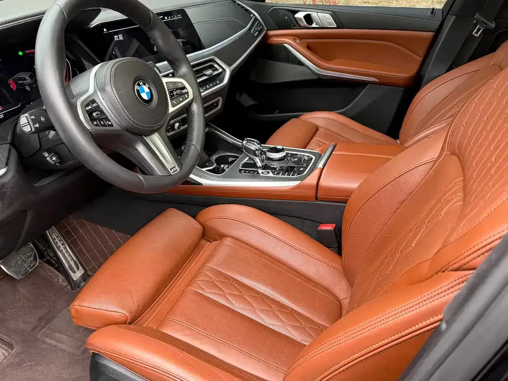 BMW X7 — фото 10