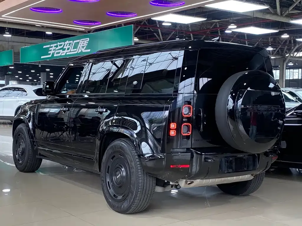 Land Rover Defender — фото 2