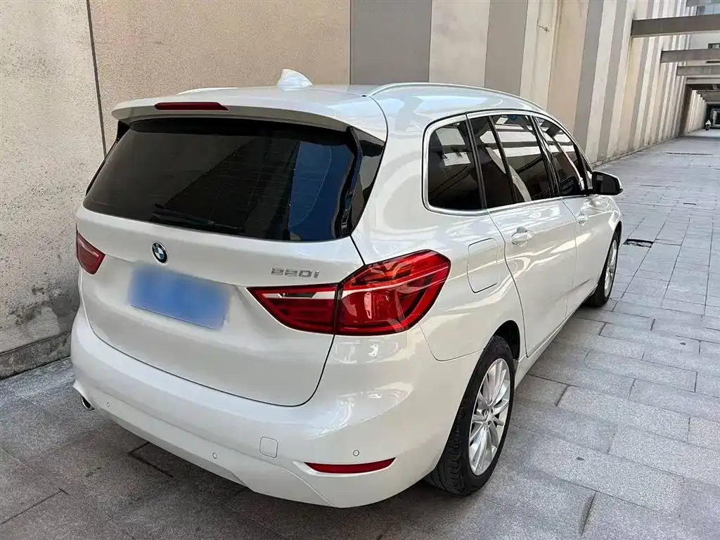 BMW 2 Series Gran Tourer — фото 8