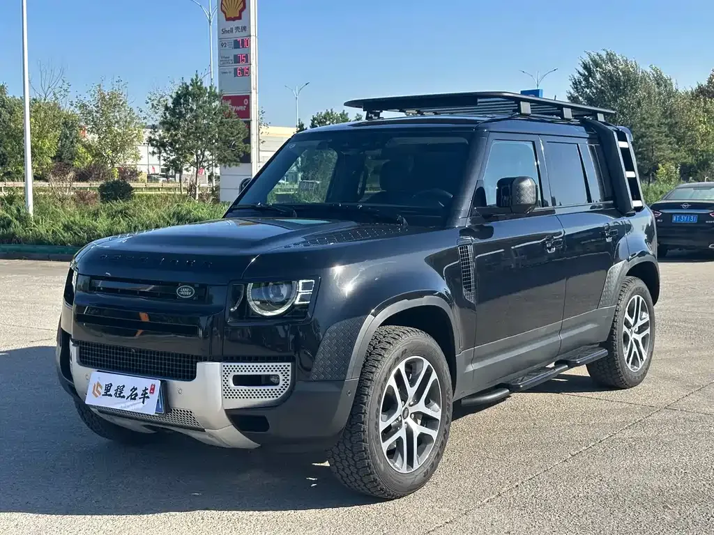 Land Rover Defender — фото 1