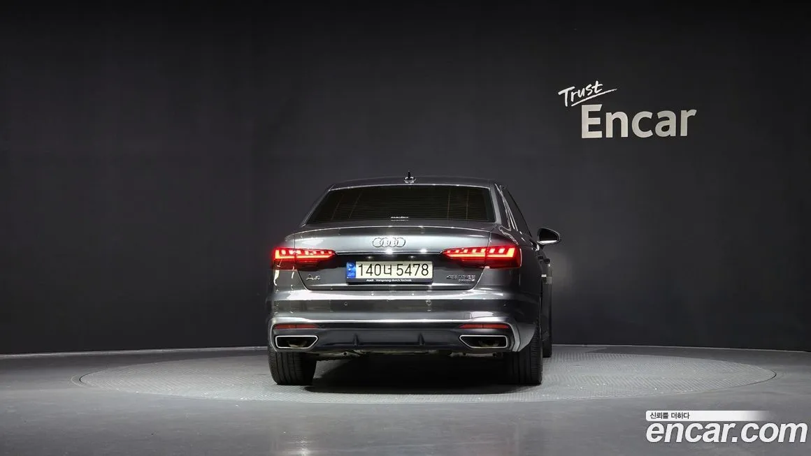 Audi A4 — фото 4
