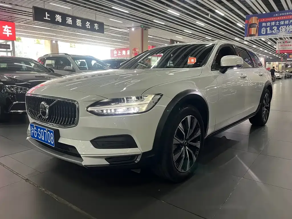 Volvo V90 — фото 1