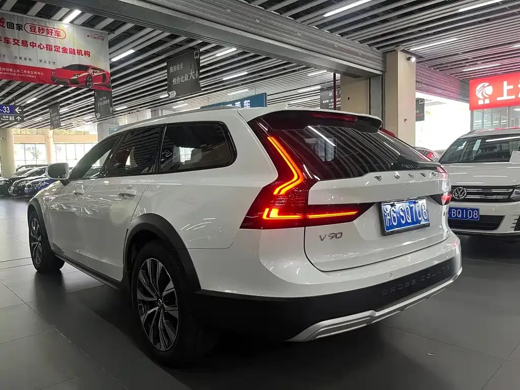 Volvo V90 — фото 7