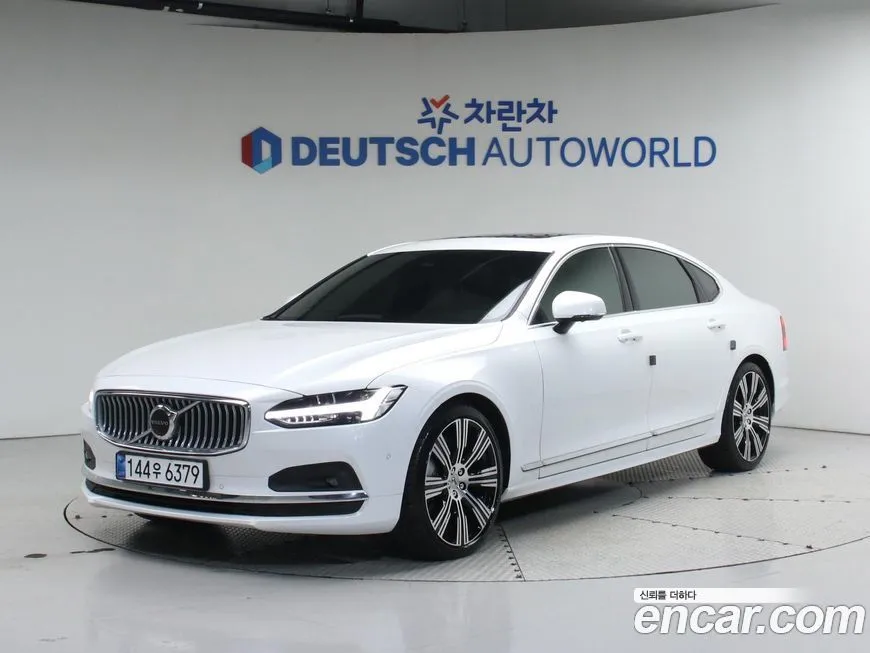 Volvo S90 — фото 1