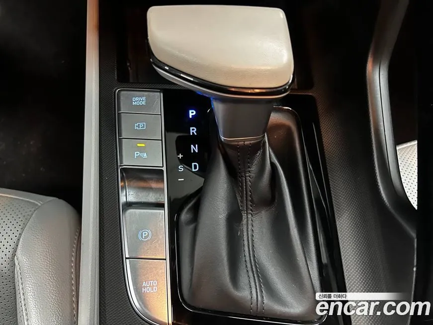 Hyundai AVANTE — фото 9