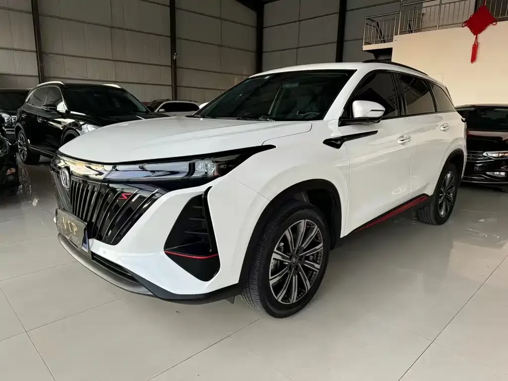 Changan CS75 PLUS — фото 1