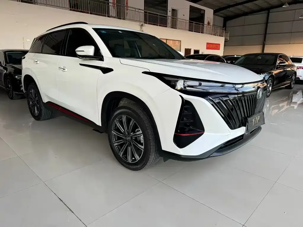 Changan CS75 PLUS — фото 3