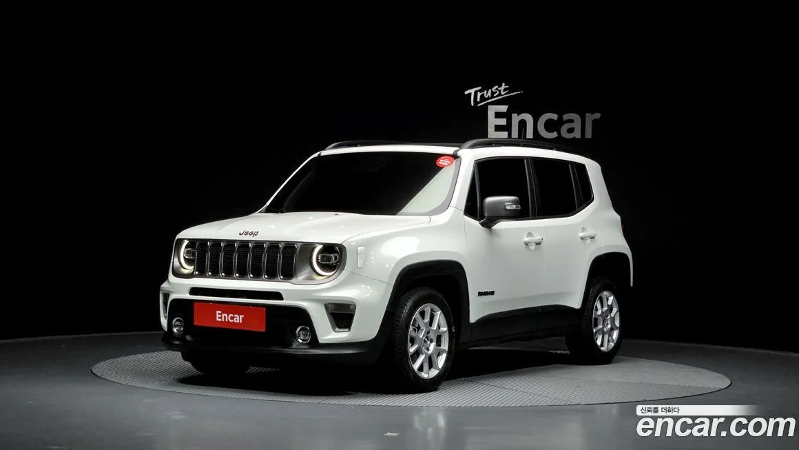Jeep Renegade — фото 1