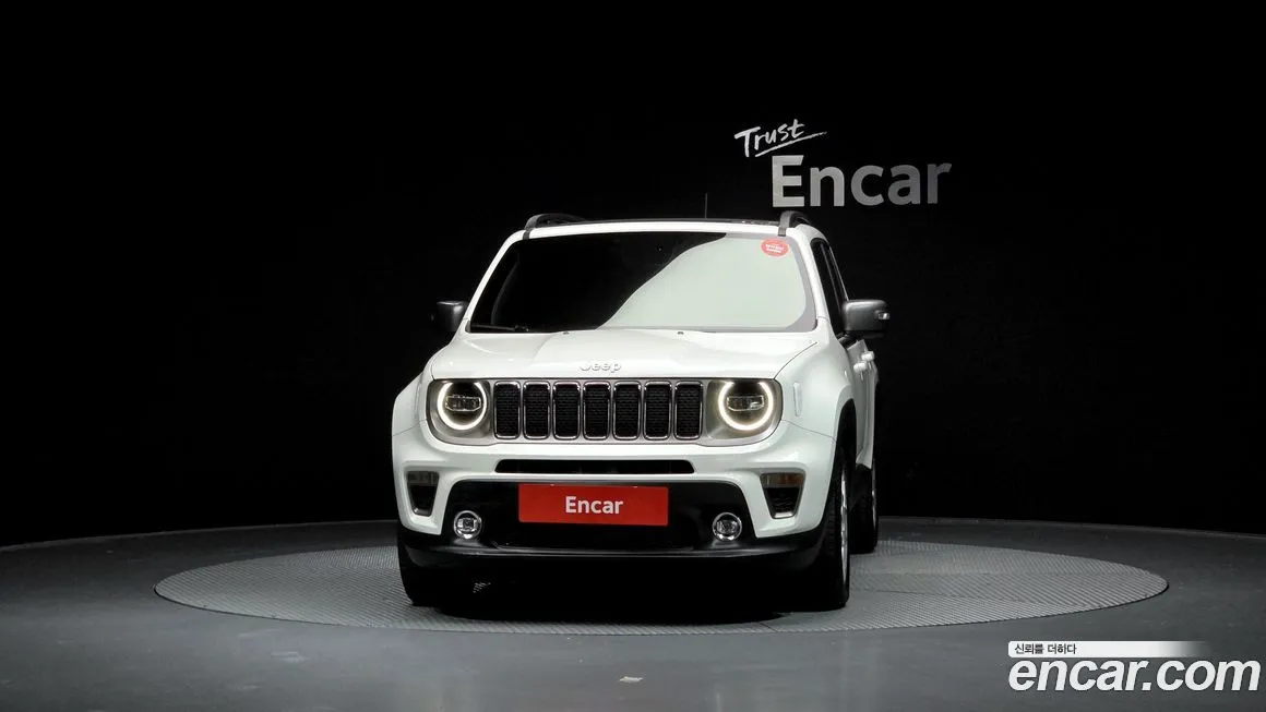 Jeep Renegade — фото 3