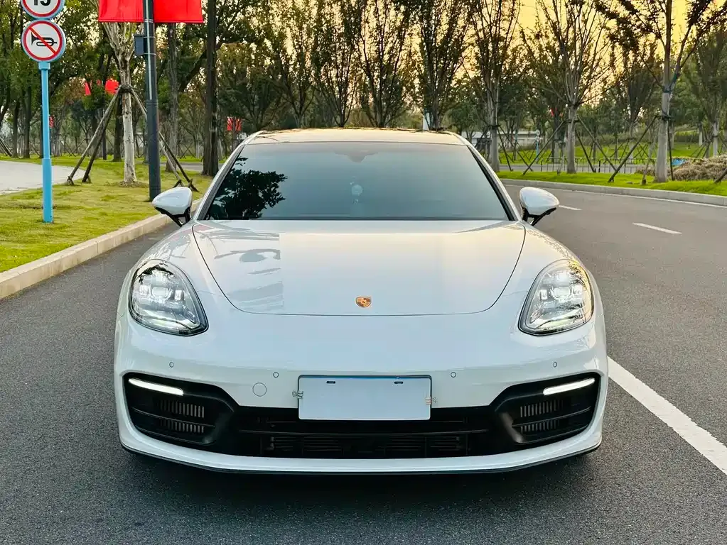Porsche Panamera — фото 2