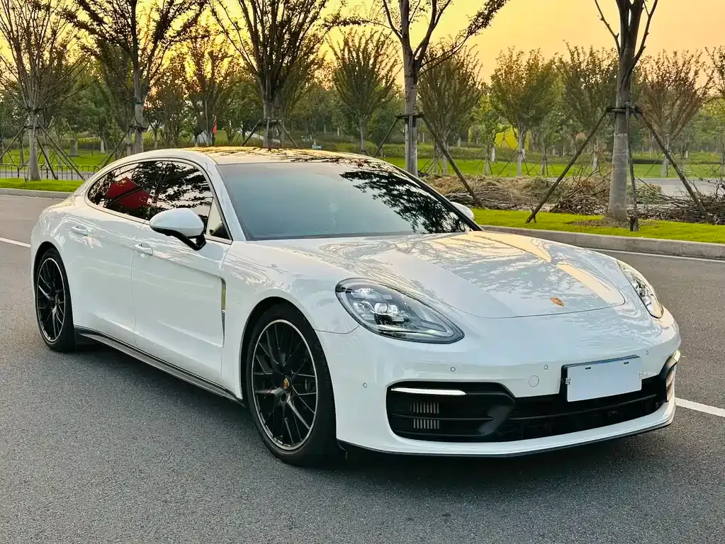 Porsche Panamera — фото 3