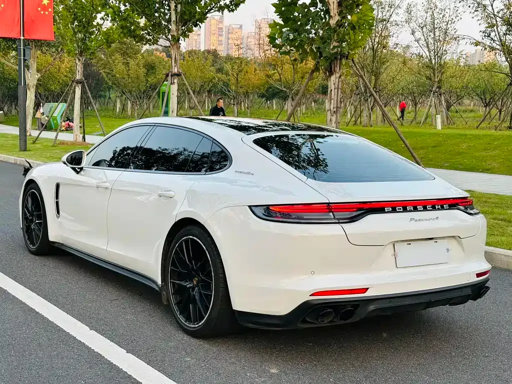 Porsche Panamera — фото 6