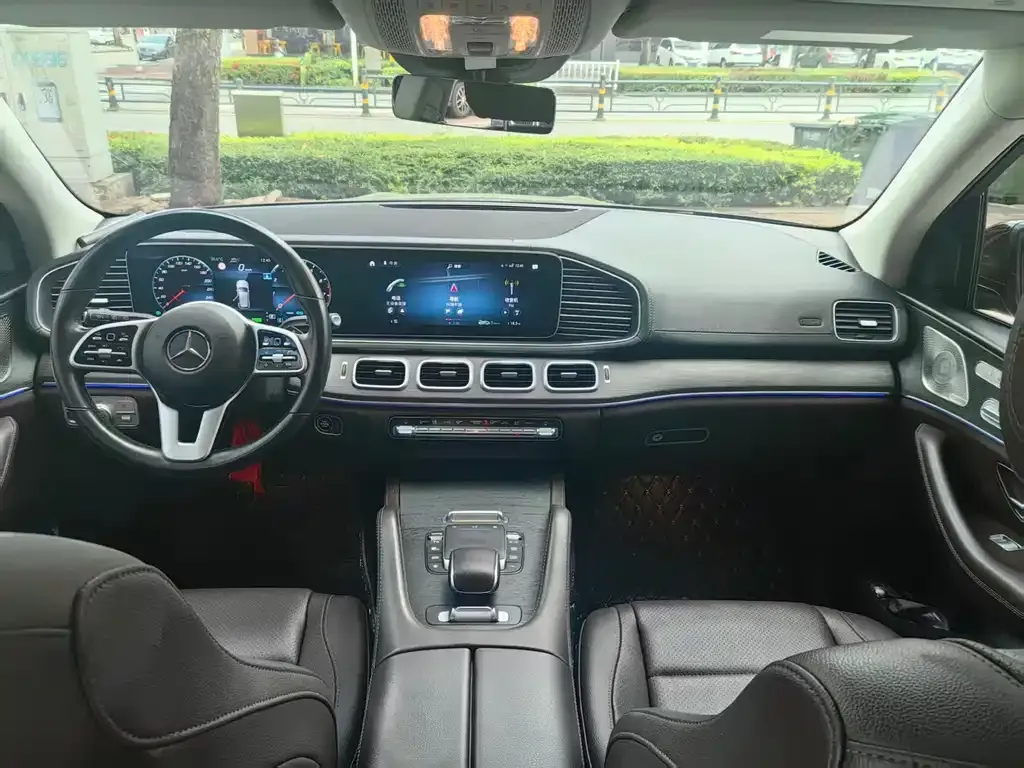 Mercedes-Benz GLE — фото 8