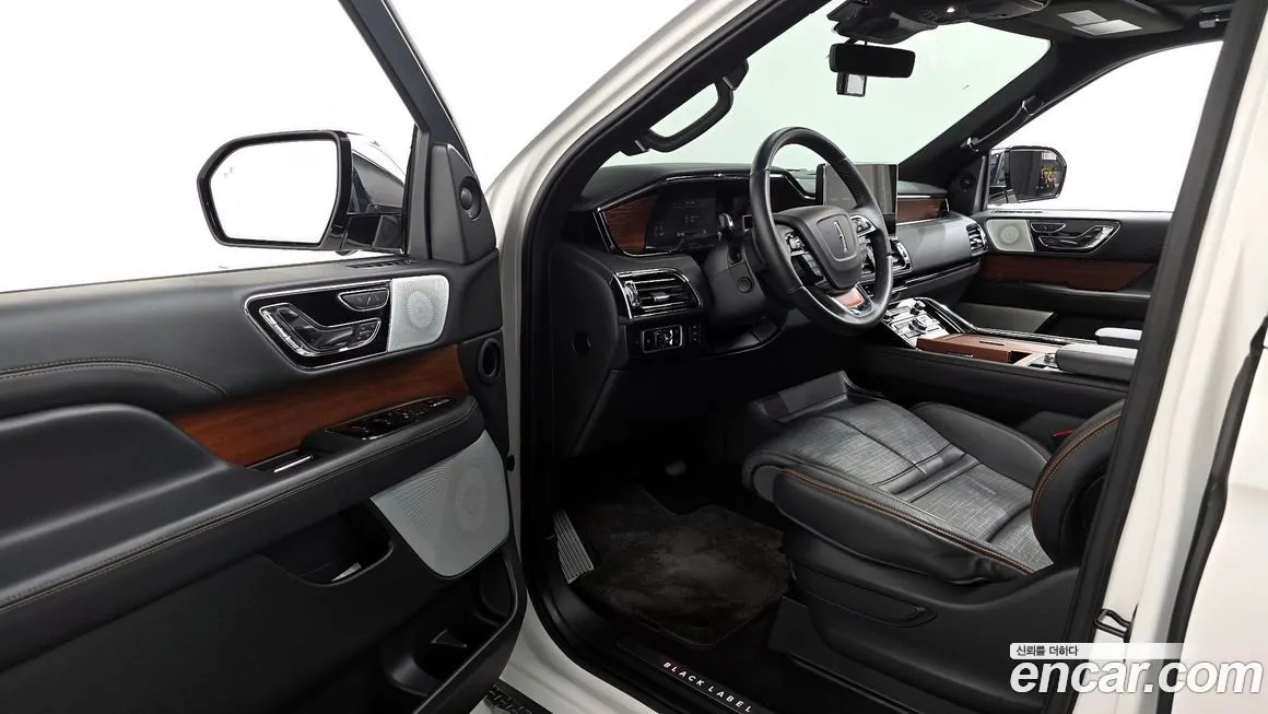 Lincoln Navigator — фото 10