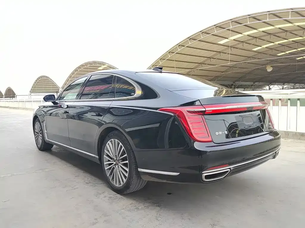 Hongqi H9 — фото 10