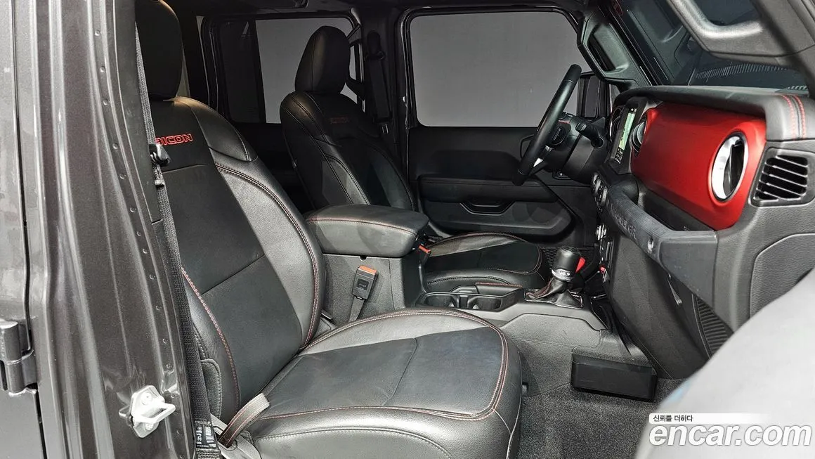 Jeep Wrangler — фото 10