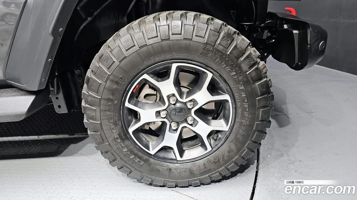 Jeep Wrangler — фото 5