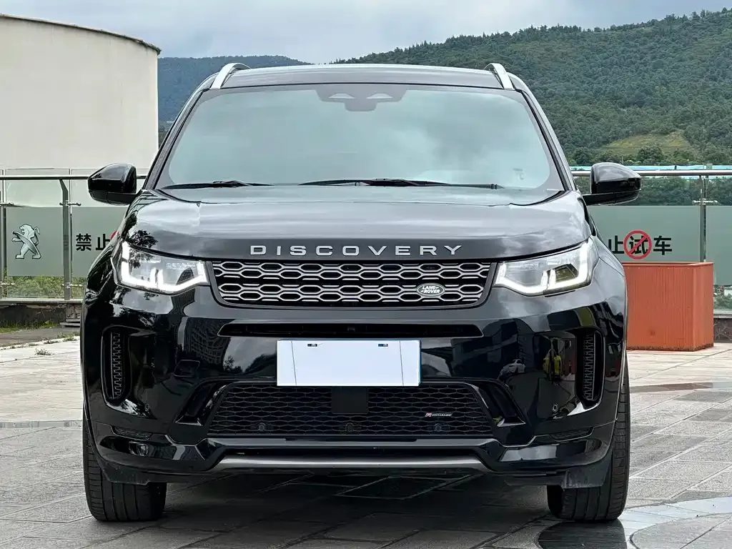Land Rover Discovery Sport — фото 1
