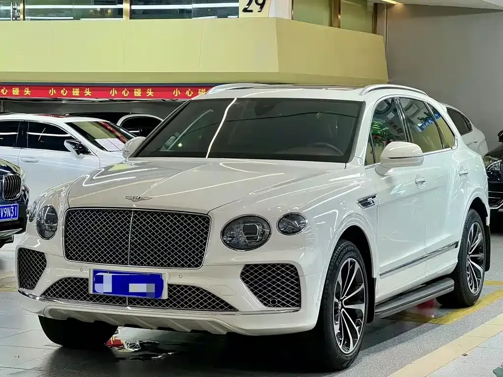 Bentley Bentayga — фото 2