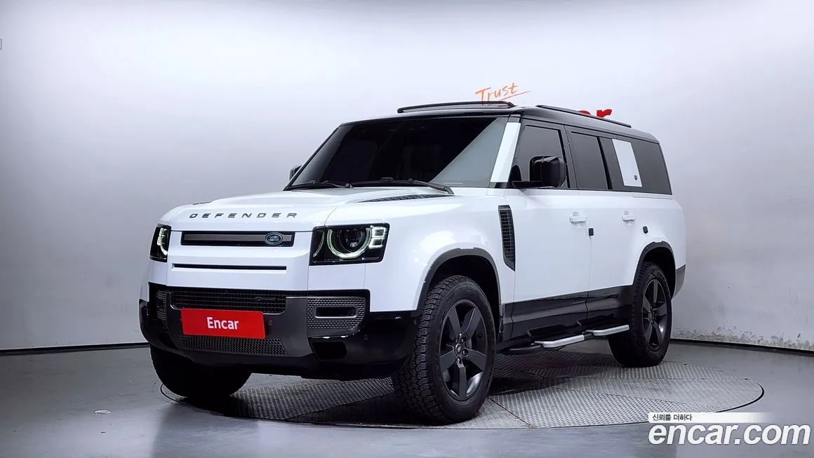 Land Rover Defender — фото 1