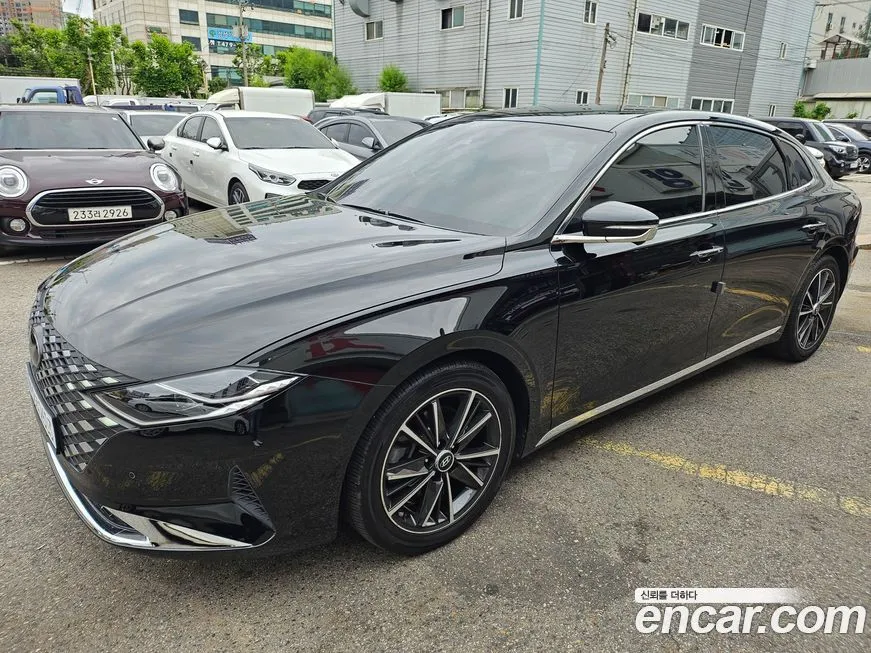 Hyundai Grandeur — фото 1