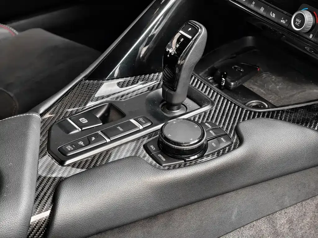 Toyota Supra — фото 10