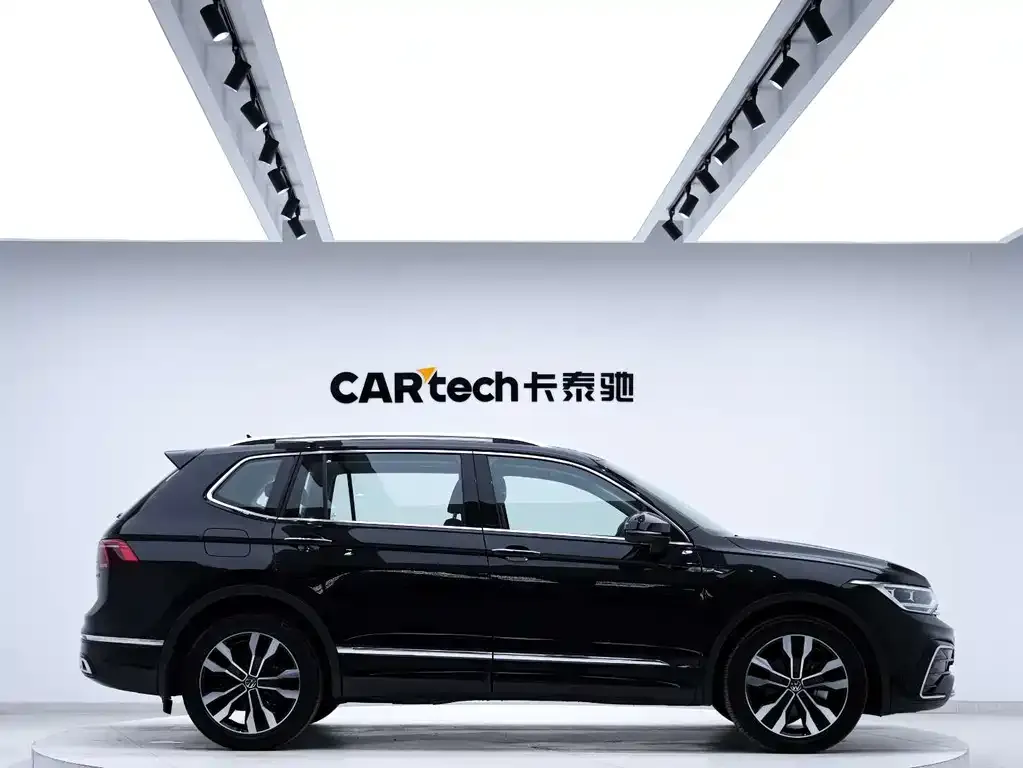 Volkswagen Tiguan L — фото 4