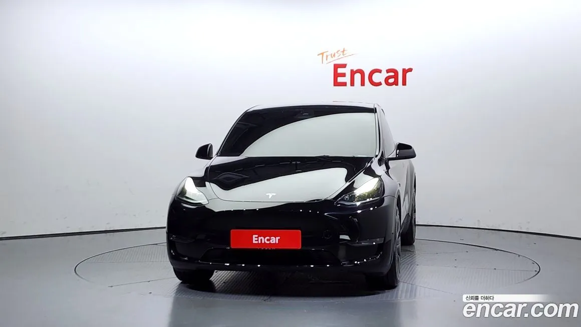 Tesla Model Y — фото 3