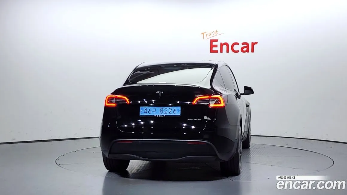 Tesla Model Y — фото 4