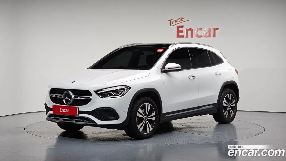 Mercedes-Benz GLA-Class — фото 1