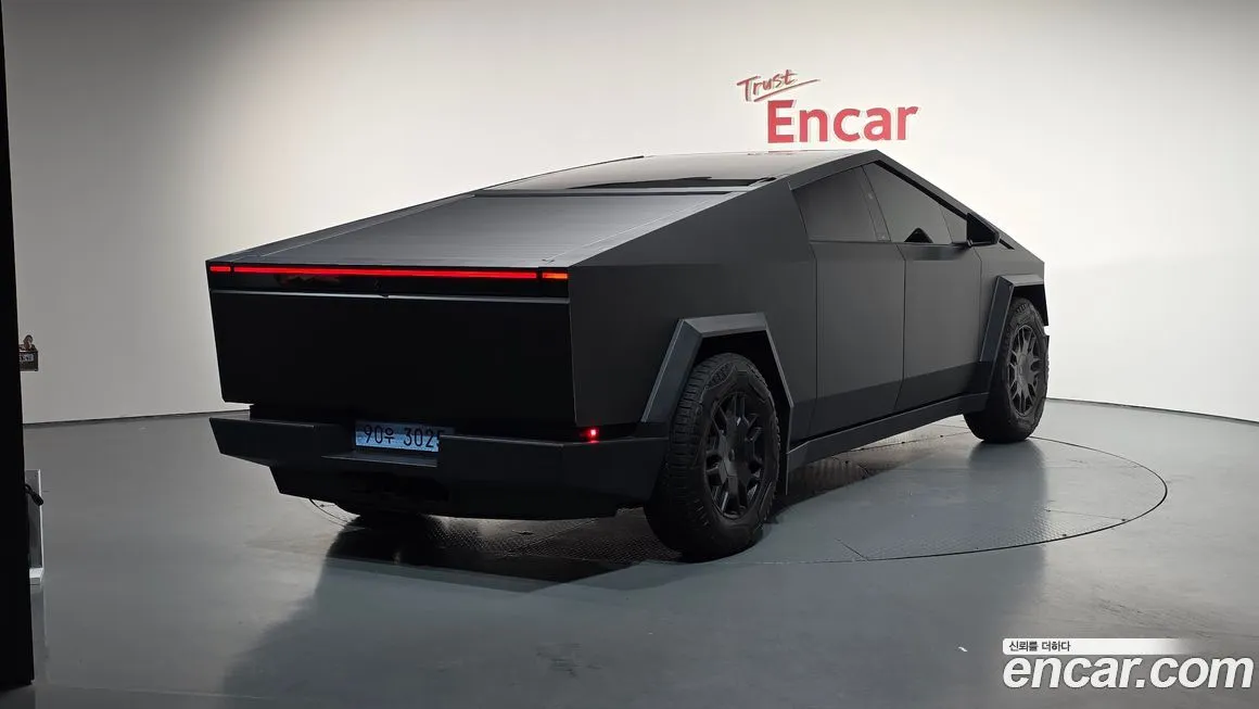 Tesla Cybertruck — фото 2