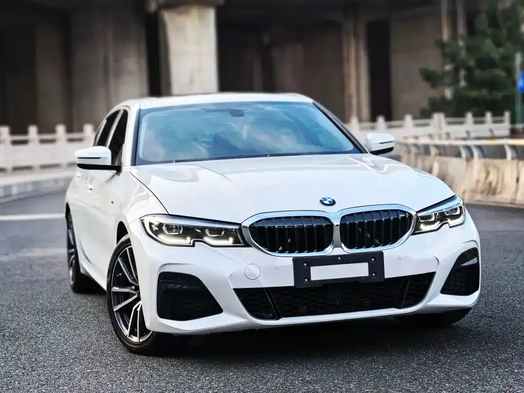 BMW 3 Series — фото 1