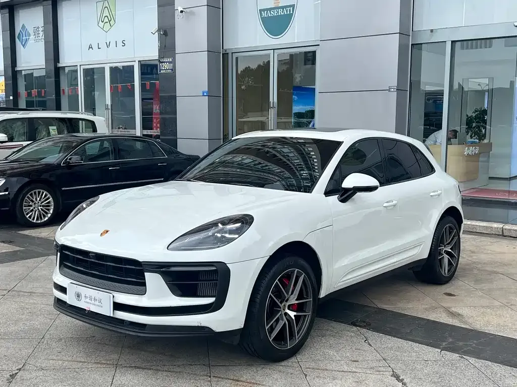 Porsche Macan — фото 1