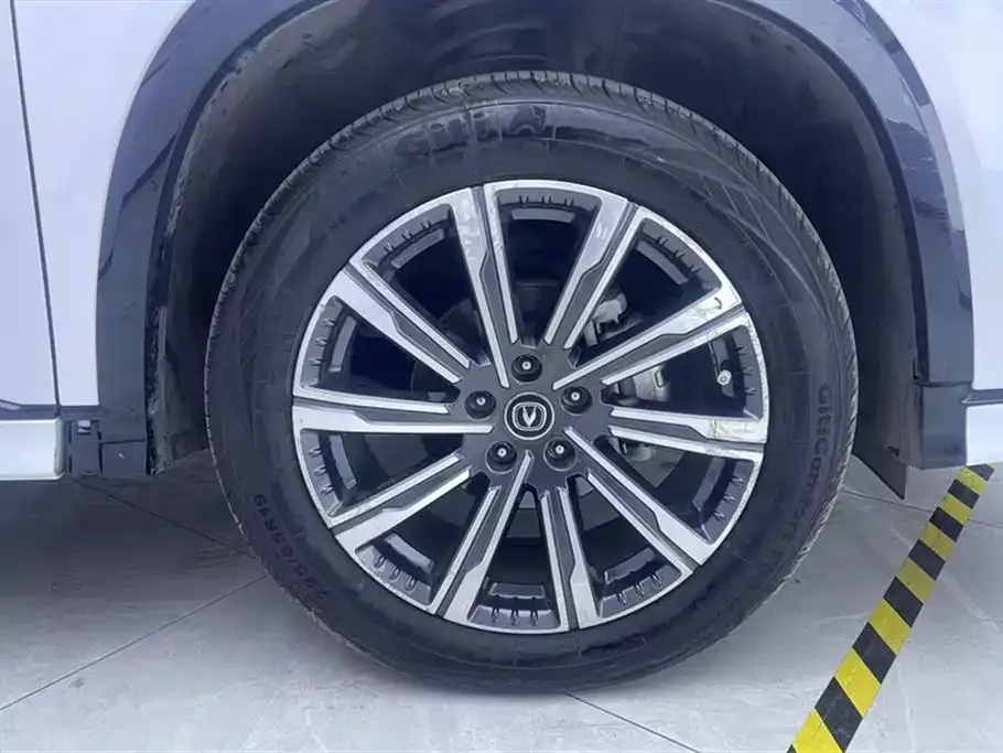 Changan CS75 PLUS — фото 6