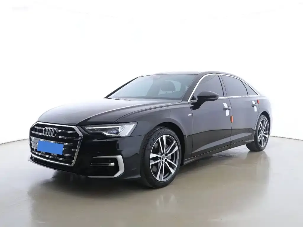 Audi A6L — фото 1