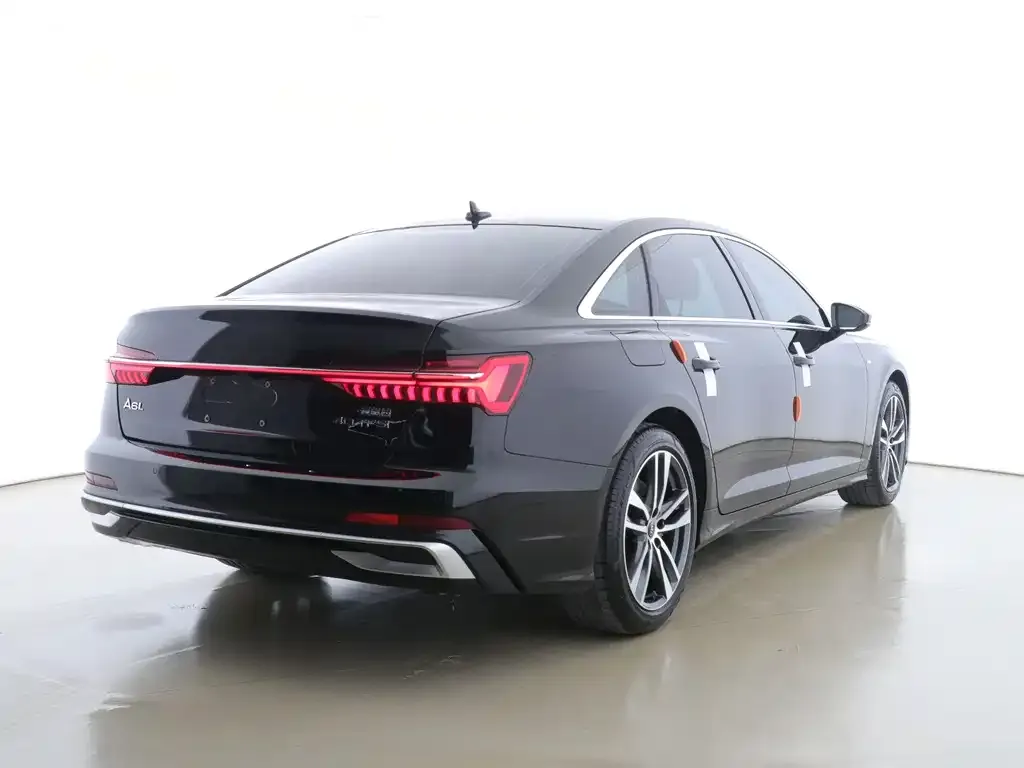 Audi A6L — фото 6