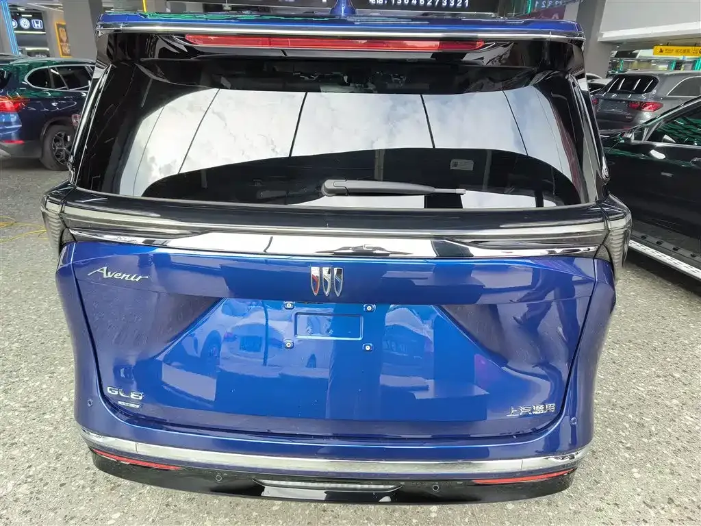 Buick GL8 Hybrid — фото 6