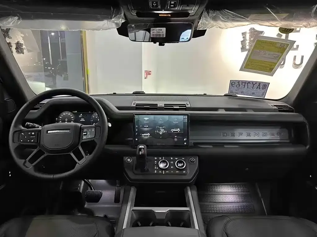 Land Rover Defender — фото 6