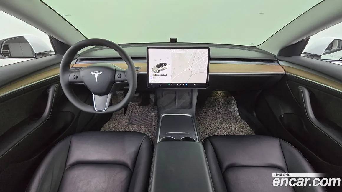 Tesla Model 3 — фото 7