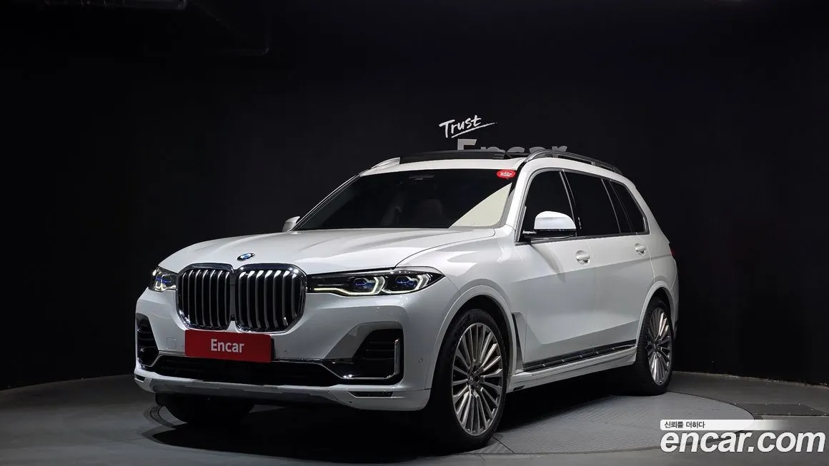 BMW X7 — фото 1