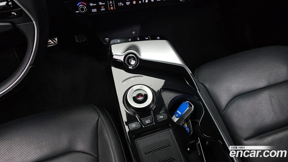 Kia EV6 — фото 9